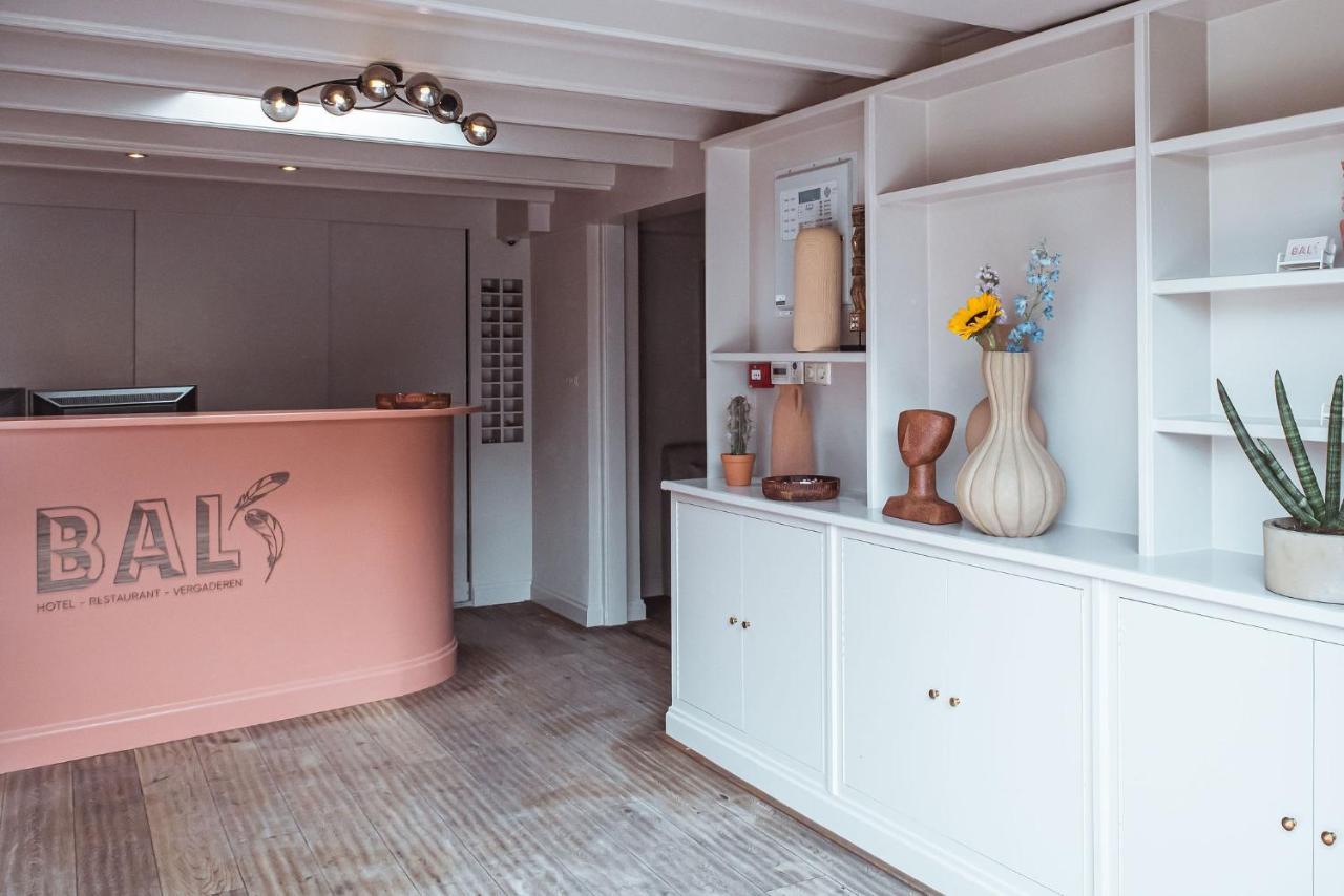 Boutique Hotel Restaurant Bal Echteld ภายนอก รูปภาพ