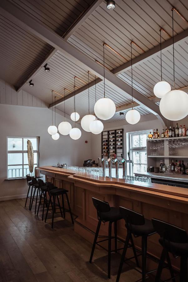 Boutique Hotel Restaurant Bal Echteld ภายนอก รูปภาพ