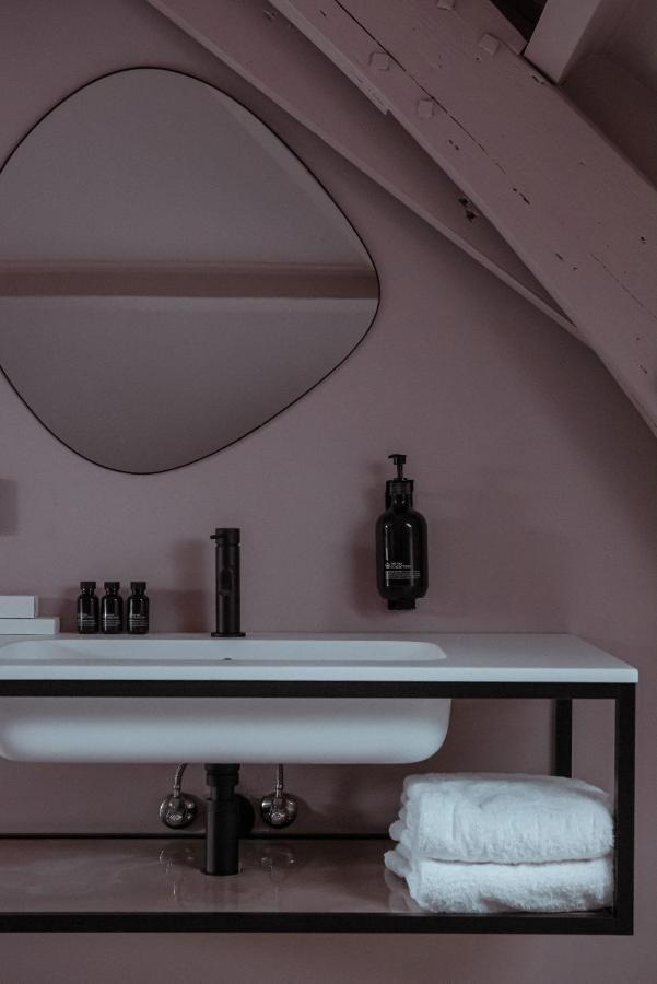 Boutique Hotel Restaurant Bal Echteld ภายนอก รูปภาพ