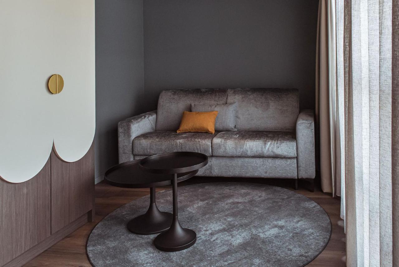 Boutique Hotel Restaurant Bal Echteld ภายนอก รูปภาพ